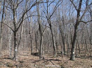 White Rock Dr, Waymart, PA 18472