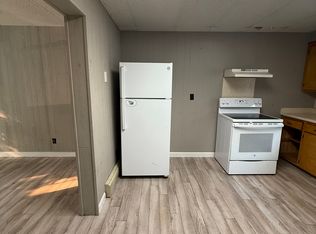 18 Everett St #B, Dover, NH 03820