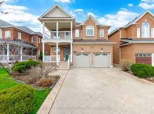 3225 Escada Dr, Mississauga, ON L5M 7V6
