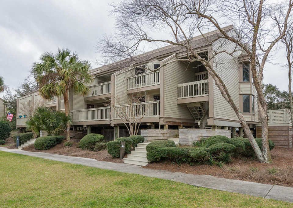 1st image of 1639 Live Oak Park