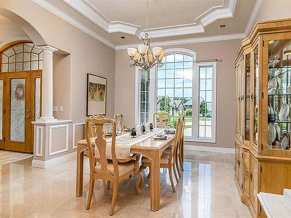 Elegant Dining Room