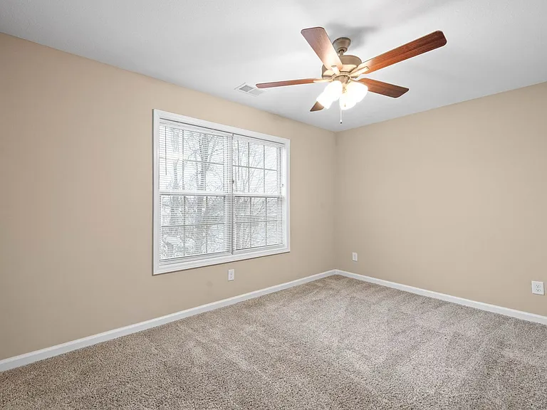 Durrett Dr - 55 (x17) — Photo 19