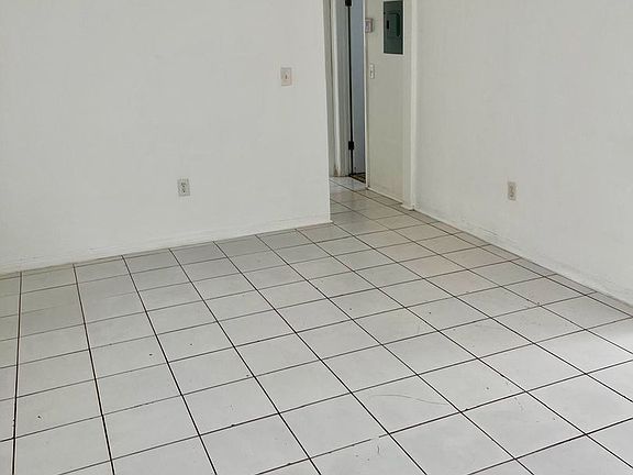 4th image of 7291 Gary Ave Unit 5