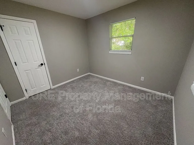595 NW 100th St #A — Photo 43