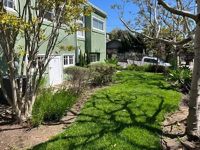 Studio, 300 sqft, $1,845 — Photo 1