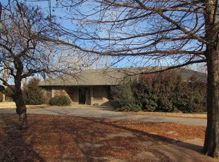 10721 Bluestem Dr, Enid, OK 73701