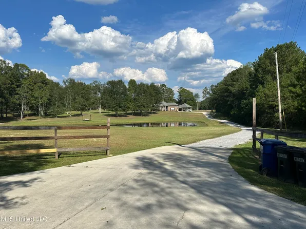 40 Warner Rd, Poplarville, MS 39470