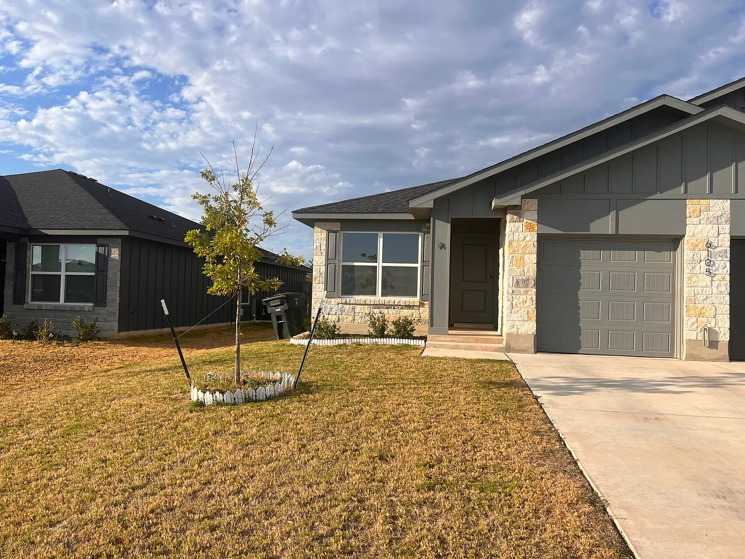 6105 Twistleaf Ln — Photo 1