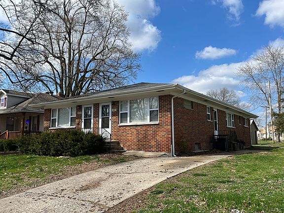 2nd image of 105 S 33rd St #105