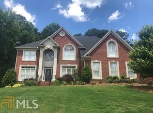 400 Woodcreek Ln, Fayetteville, GA