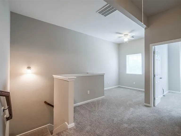 3207 Avenue O — Photo 21
