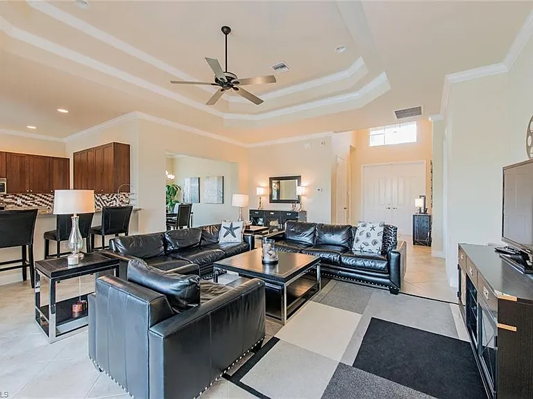 6559 Monterey Point — Photo 2