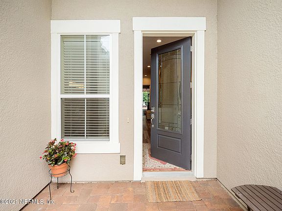 2nd image of 114 Medio Dr #1