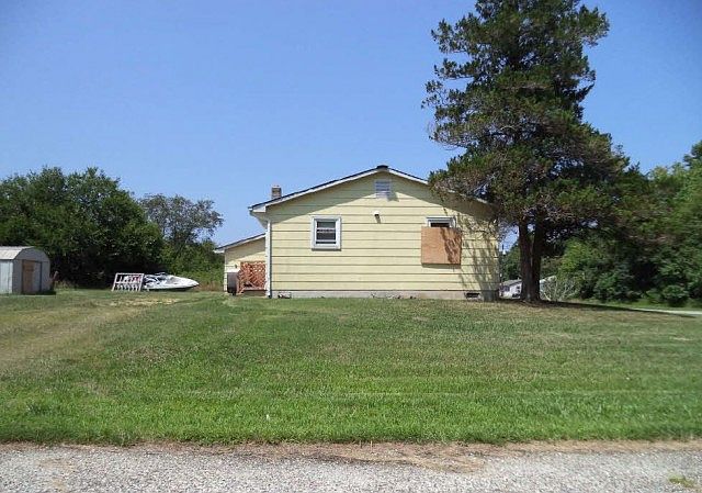 2nd image of 8125 Red Fern Dr N