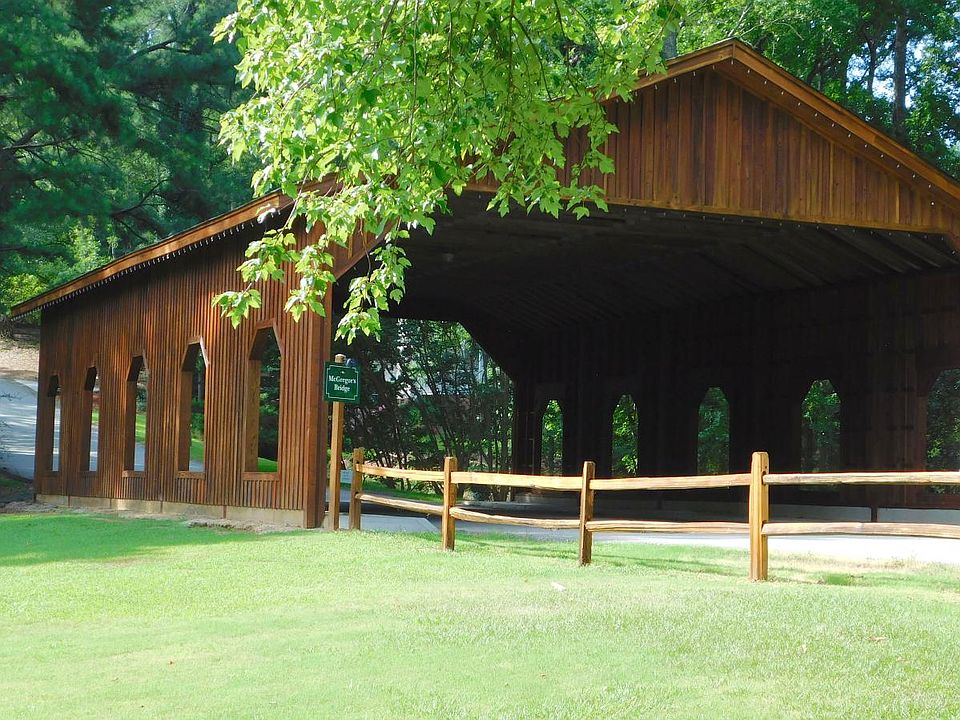 Covered Bridge into neighborhood