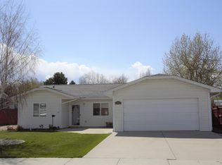 1392 Thomas Dr, Sheridan, WY 82801