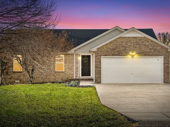 590 Flower Dr, Clarksville, TN 37040