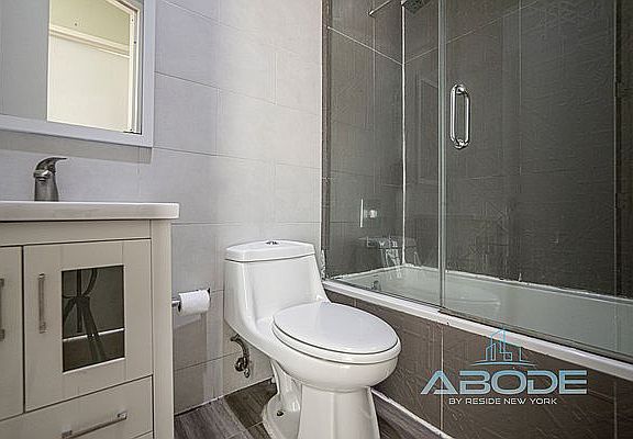 5th image of 865 Greene Ave #401