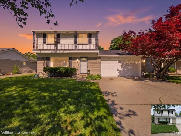 27646 Pierce St, Southfield, MI 48076
