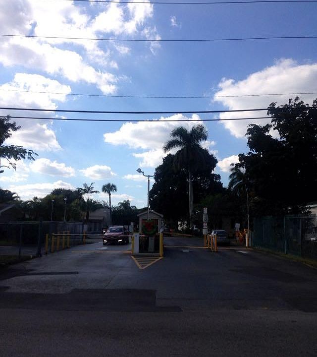 1st image of 220 NE 12th Ave Lot 2