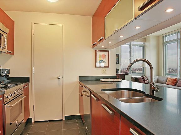3rd image of 1485 5th Ave APT 18C