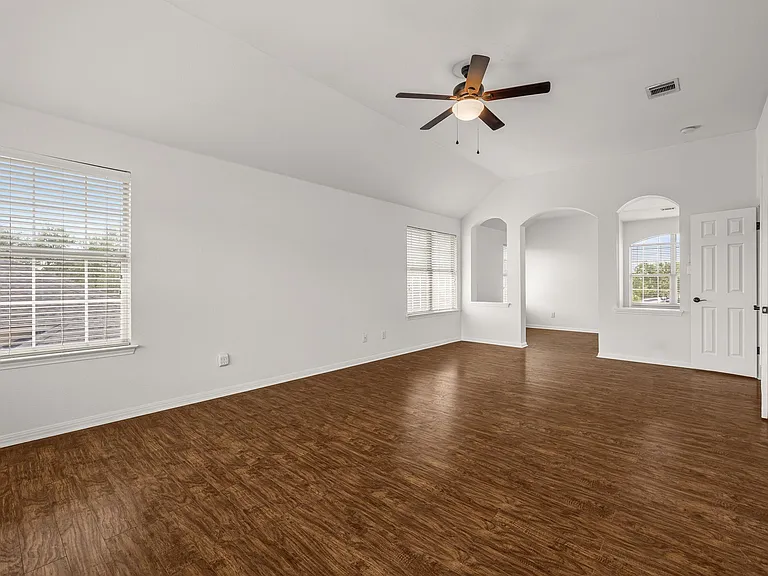 11905 Lake Stone Dr — Photo 6