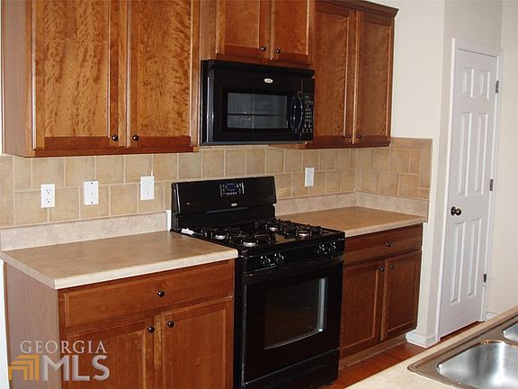 5th image of 3363 Thornbridge Dr