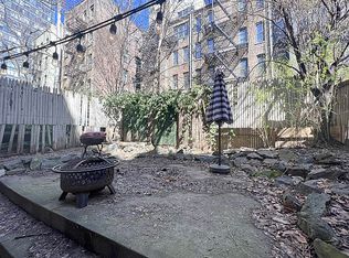321 E 92nd St #1EE, New York, NY 10128