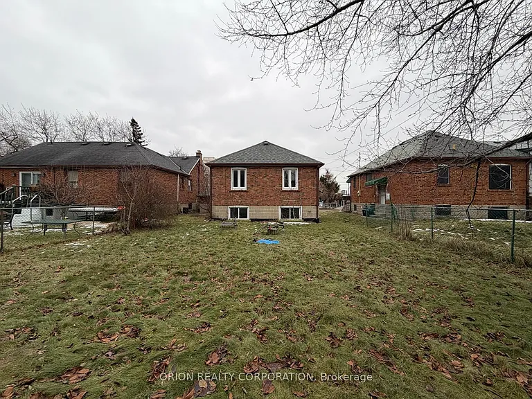 266 Viewmount Ave — Photo 30