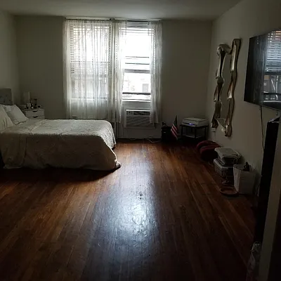 Rented by Prince Real Estate Associates LLC | media 8