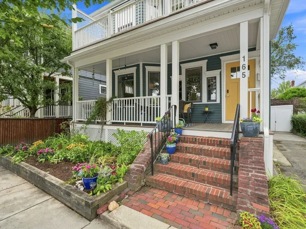 165 Fayerweather St #1, Cambridge, MA 02138