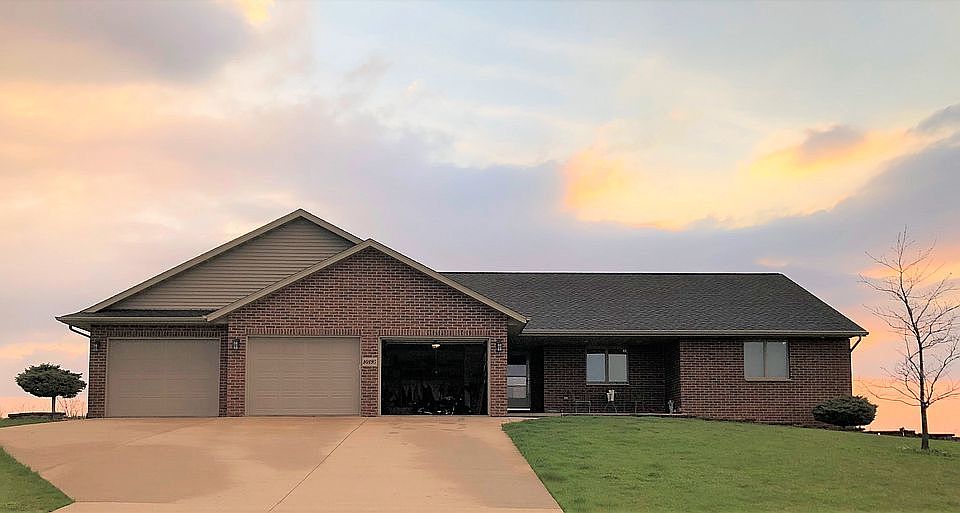 1st image of 10195 Cypress Dr