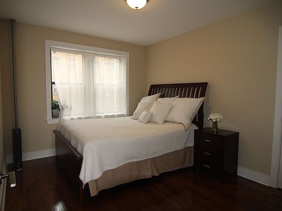 5th image of 2040 31st St APT C8