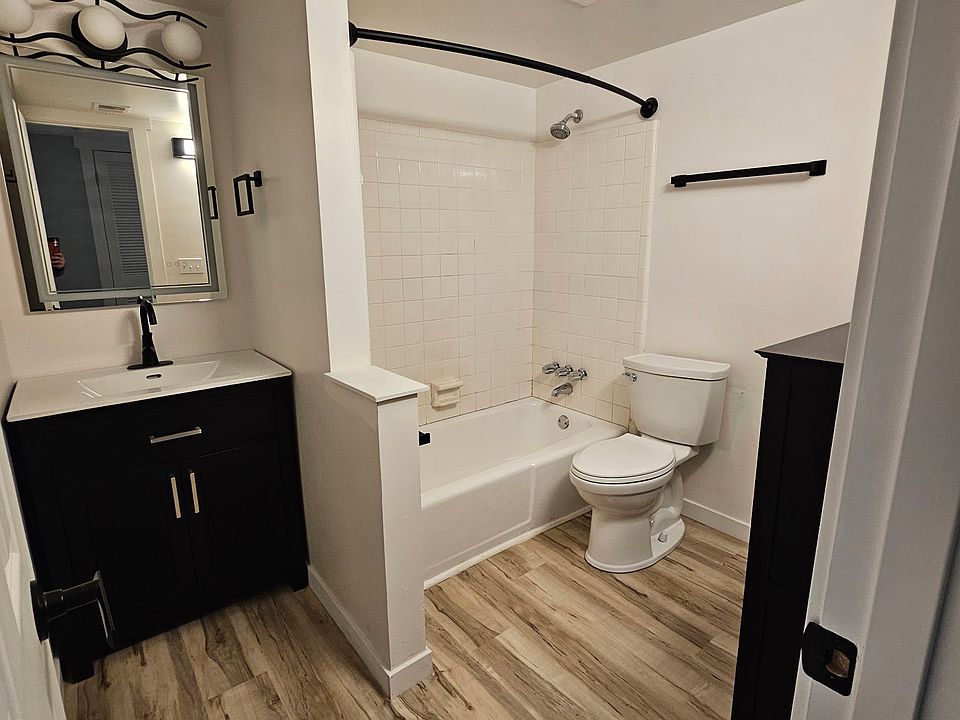 1st image of 4641 Gull Rd APT 61
