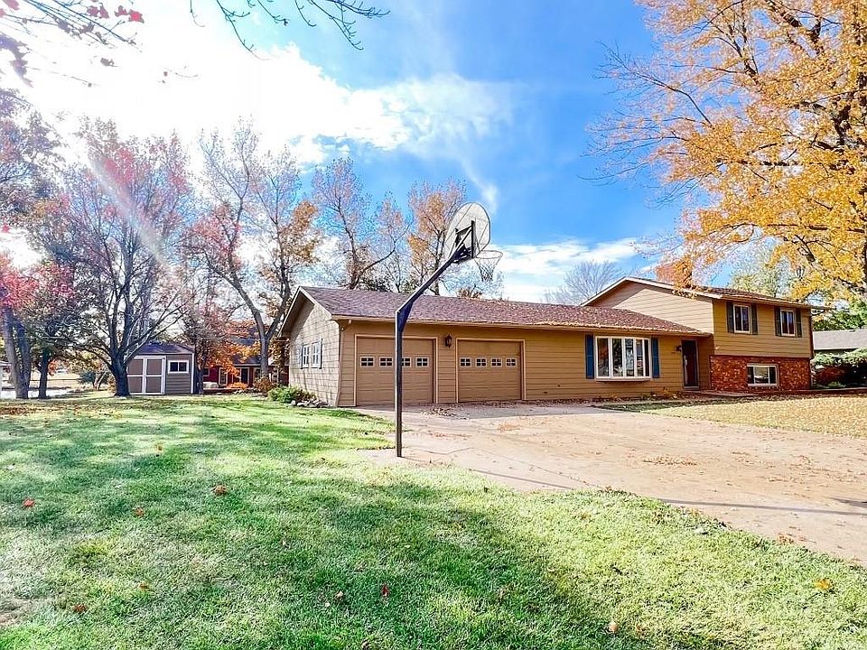 1315 Meadowlark Ln, Sabetha, KS 66534 Zillow