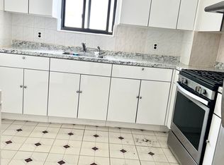 61-30 156th St FLOOR 3, Flushing, NY 11367