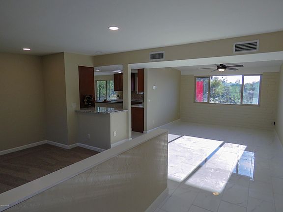 3rd image of 938 S Placita Conalea