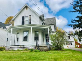 37 Davis St, Old Town, ME 04468