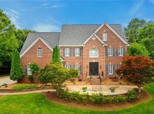 7809 Charles Place Dr, Kernersville, NC 27284