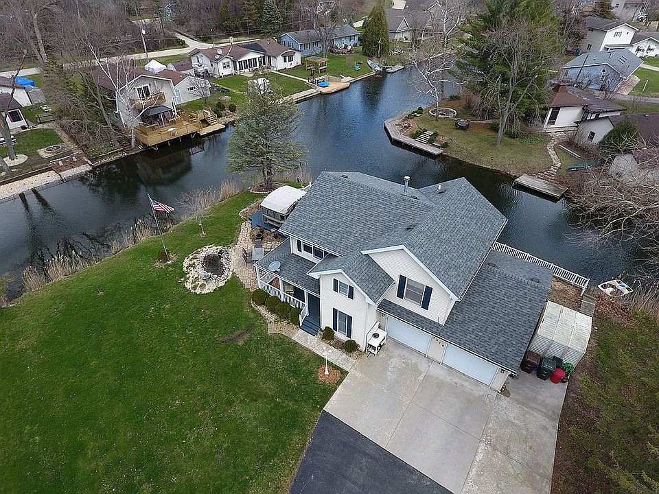 House on two sides water.