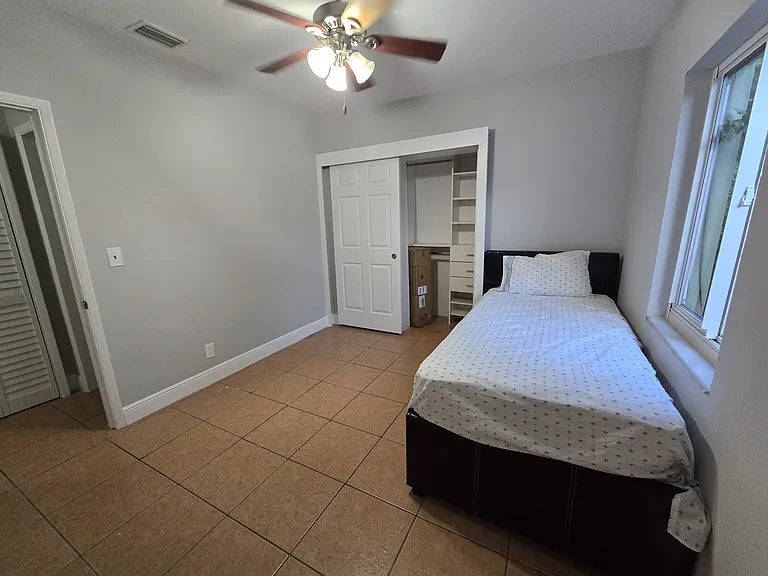 1340 NW 5th Ave — Photo 12