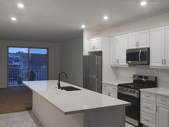 2nd image of 1809 Mesquite Dr