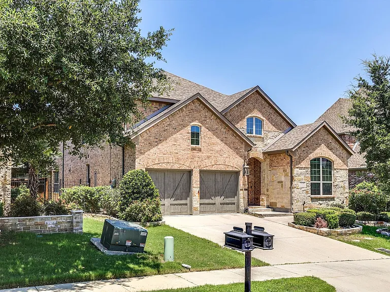 419 Rio Grande Dr — Photo 3