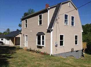 358 Donahue Rd, Graniteville, VT 05654