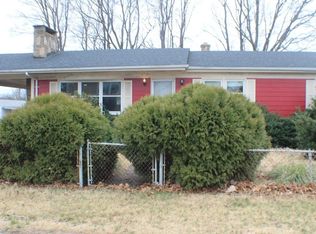 423 Aetna St, Fall River, MA 02721