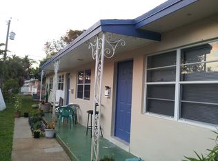 517 SW 9th St, Hallandale Beach, FL 33009