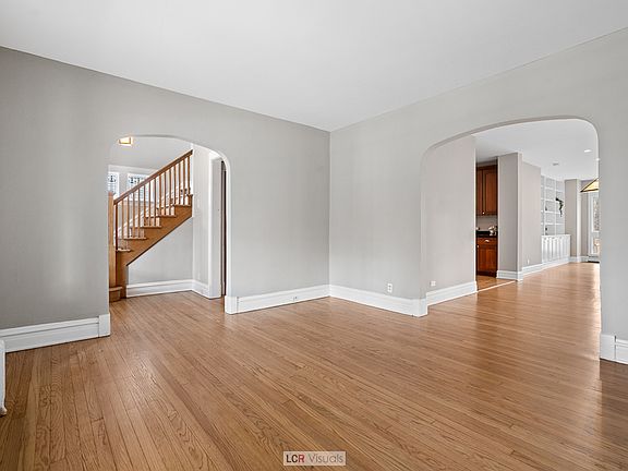5th image of 226 N Taylor Ave