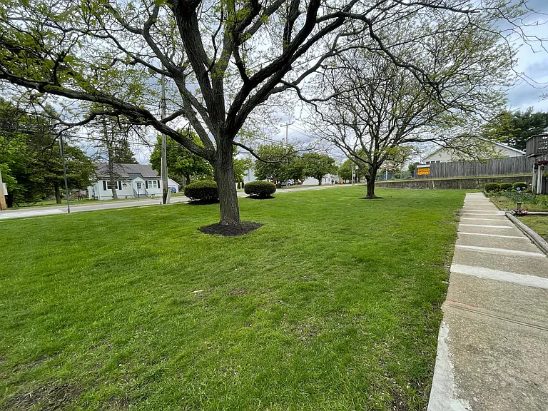 17 Walnut St — Photo 27