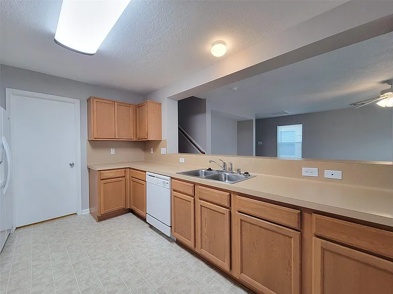 20759 Cypress Crescent Ln — Photo 12