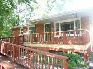 371 N Waverly Rd, Porter, IN 46304